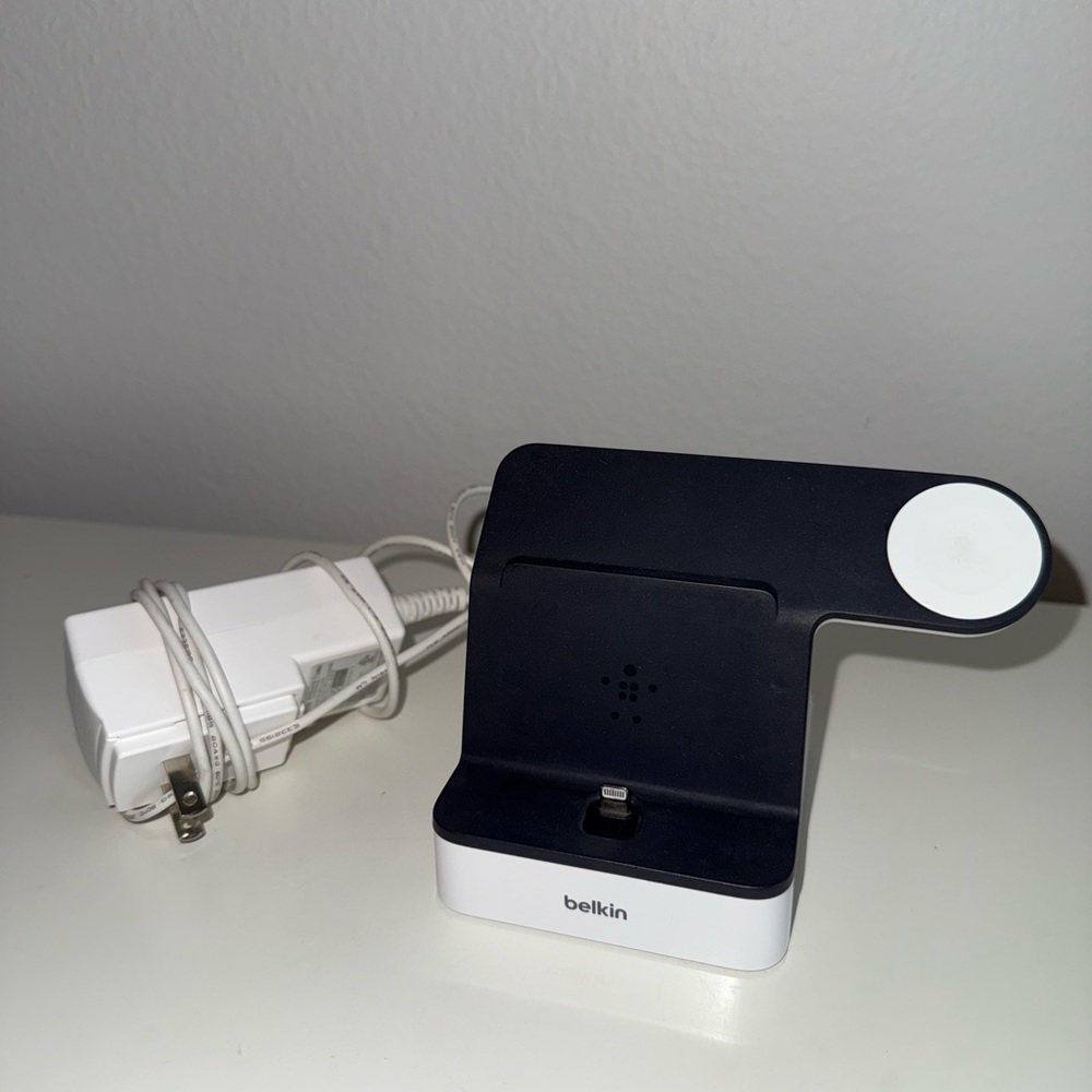 Belkin Charging Stand for IPhone and Apple Watch